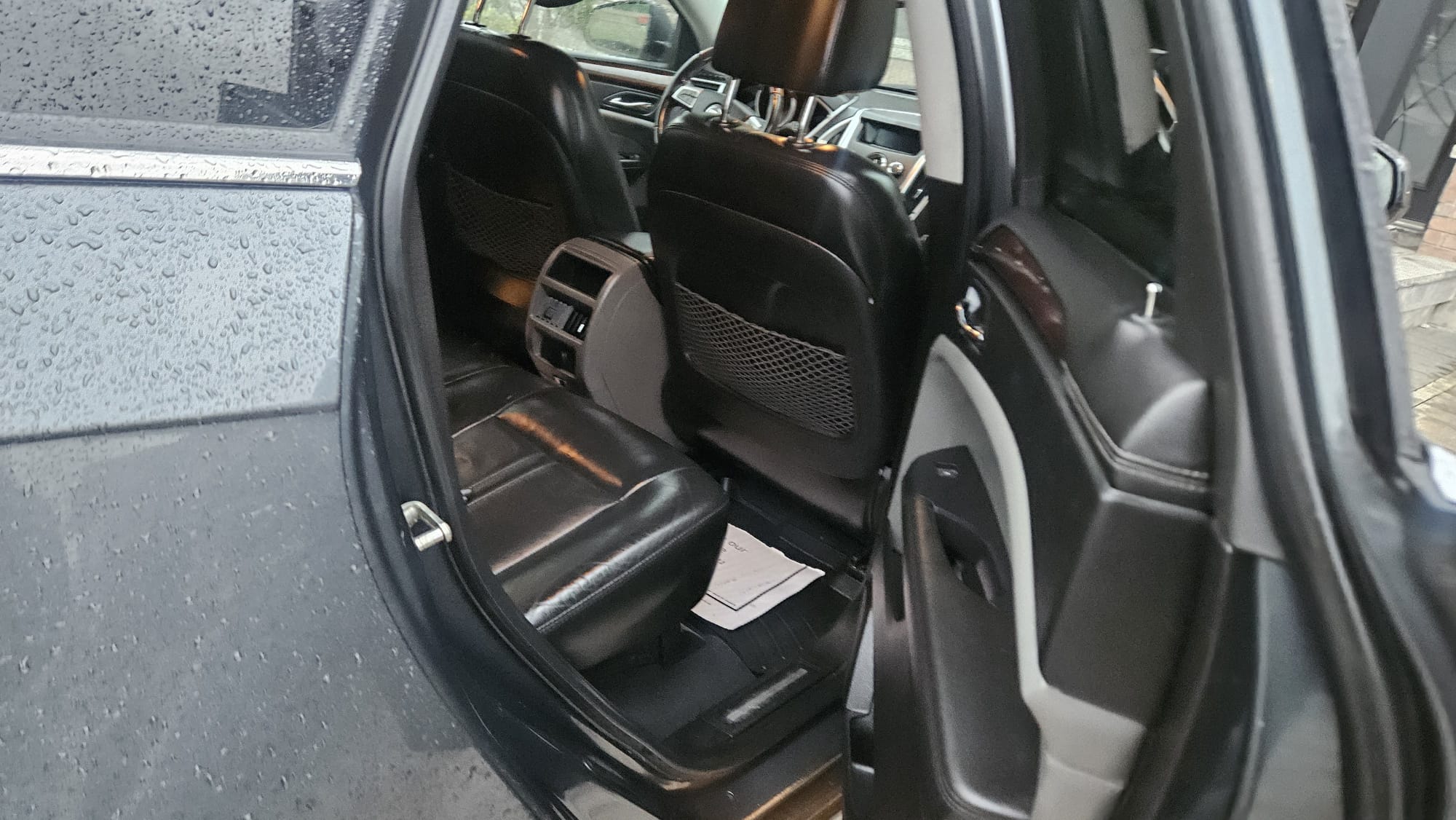 2011 Cadillac SRX photo 10