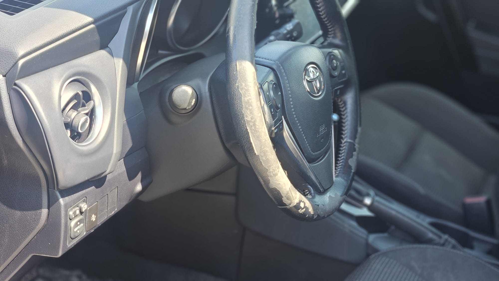 2017 Toyota Corolla iM photo 2