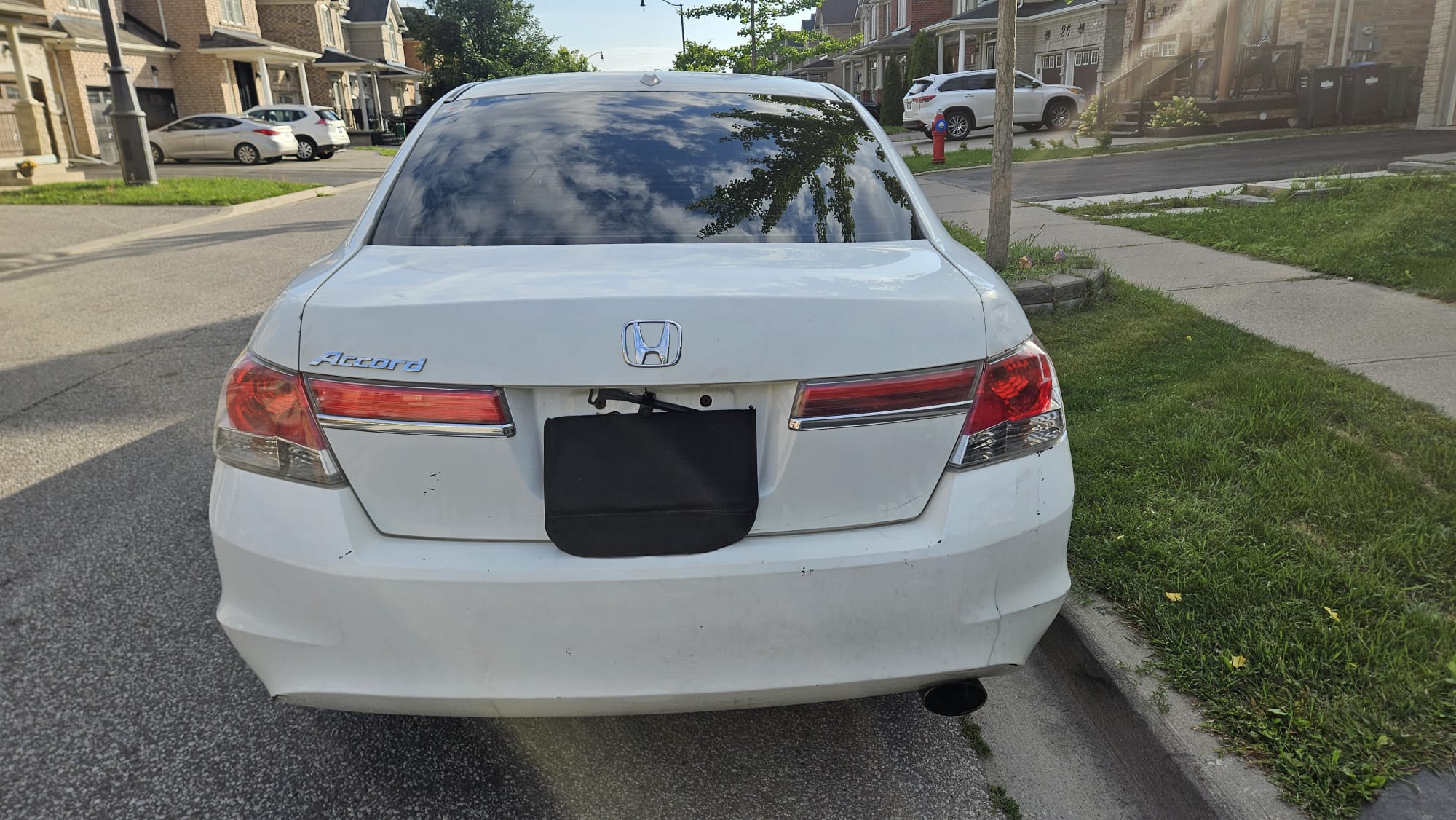 2011 Honda Accord photo 3